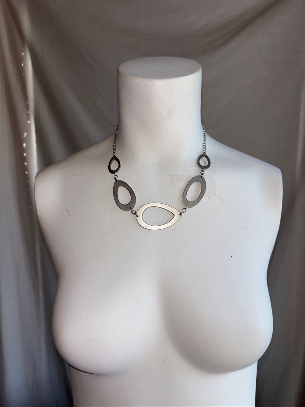 Silver Oval Link Necklace for Women